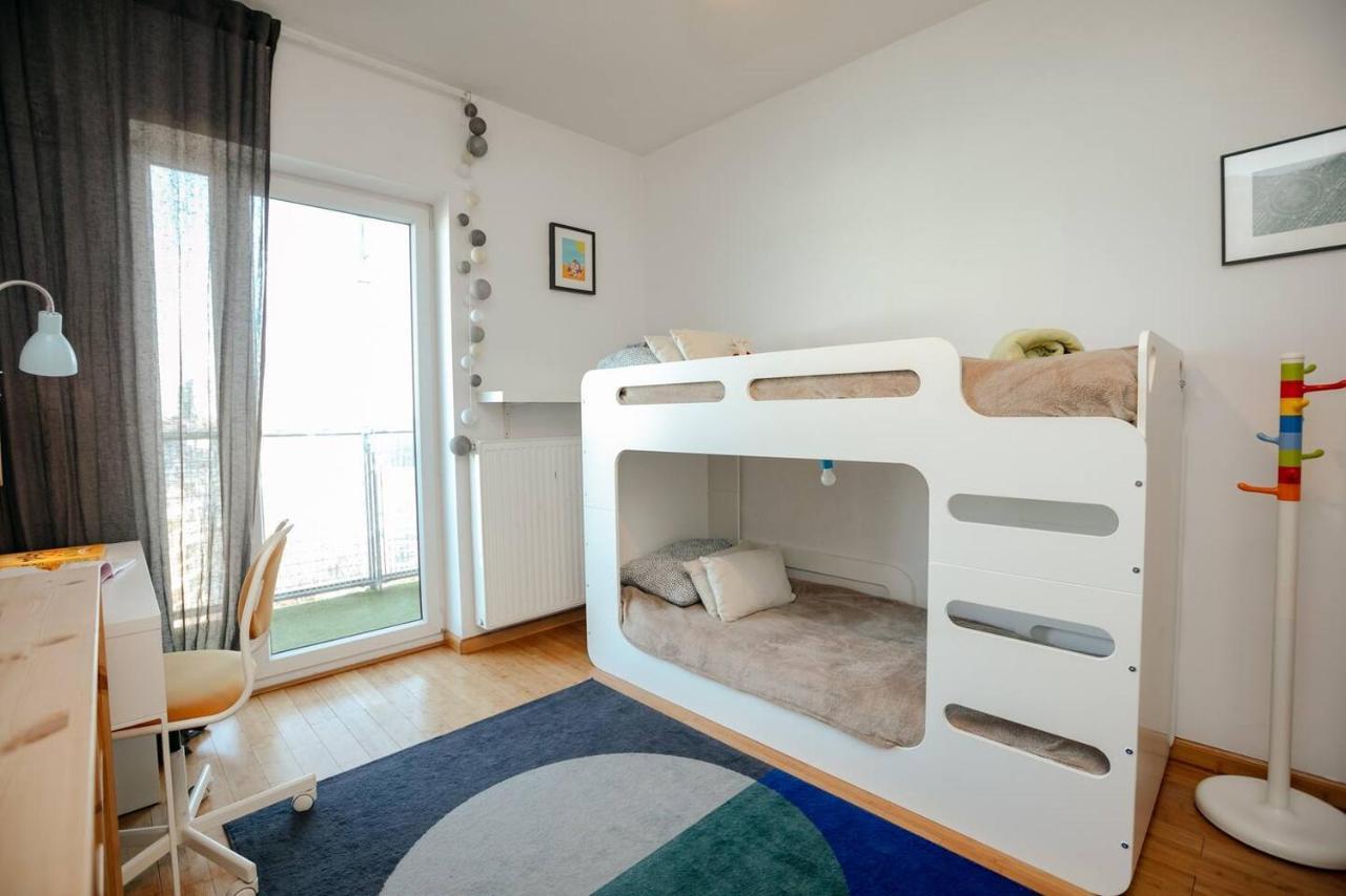 Dwupoziomowy, Rodzinny Apartament. Ochrona, Garaz. วอร์ซอ ภายนอก รูปภาพ