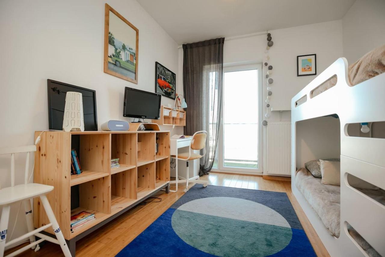 Dwupoziomowy, Rodzinny Apartament. Ochrona, Garaz. วอร์ซอ ภายนอก รูปภาพ